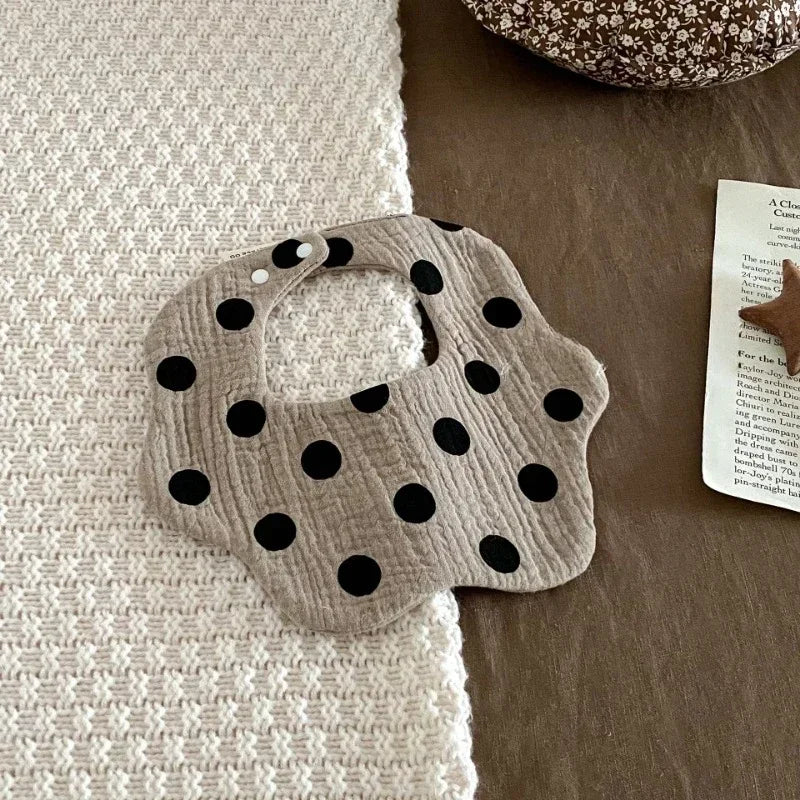 Bavoirs bébé en coton 🧵 — Dentelle & Unisexe
